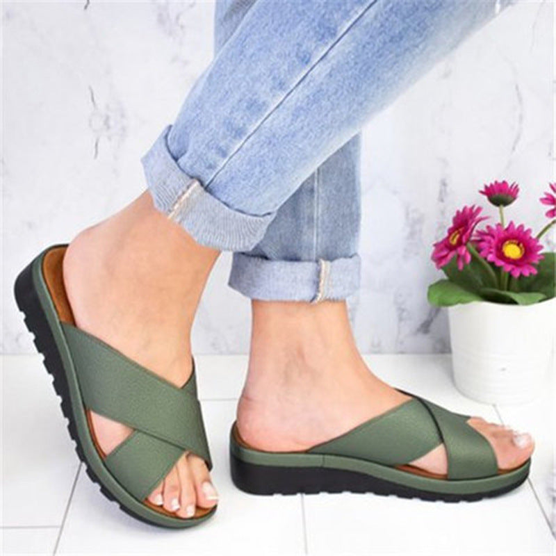 Milena Whitgate | Crisscross Platform Slide Sandals For Women