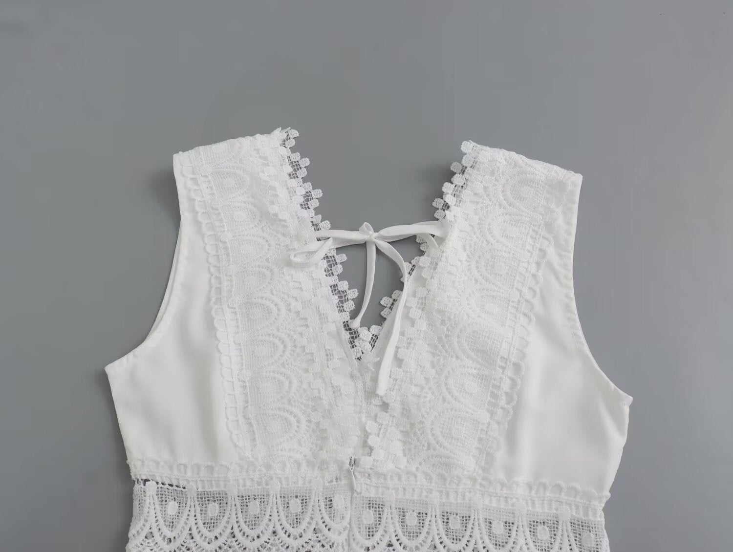 Amalia Henbridge | White Lace Trim V-Neck Midi Dress For Women
