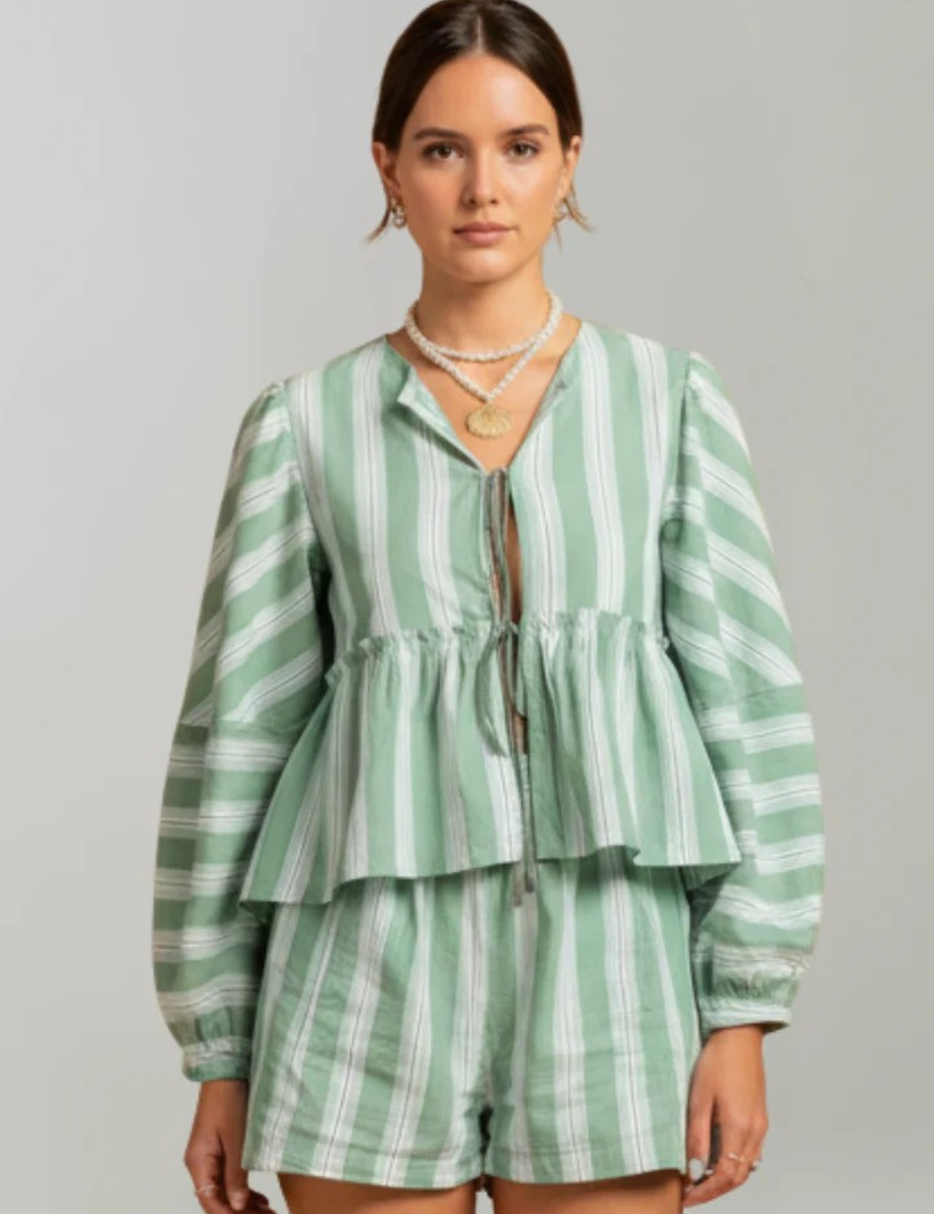 Camille_Beaumont_Striped_Lounge_Set_For_Women_415310761755010.png