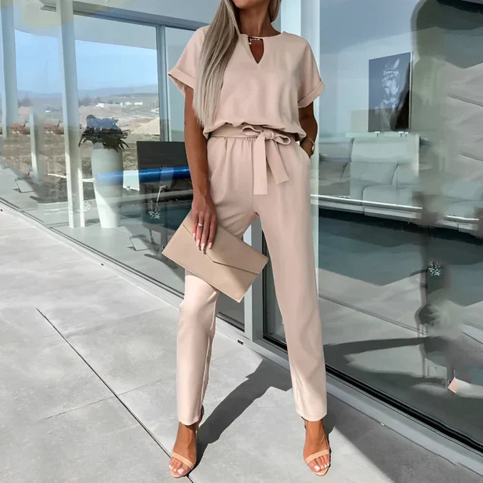 Luna_sChicIntentionsKeyhole-BeltedJumpsuit_1.webp