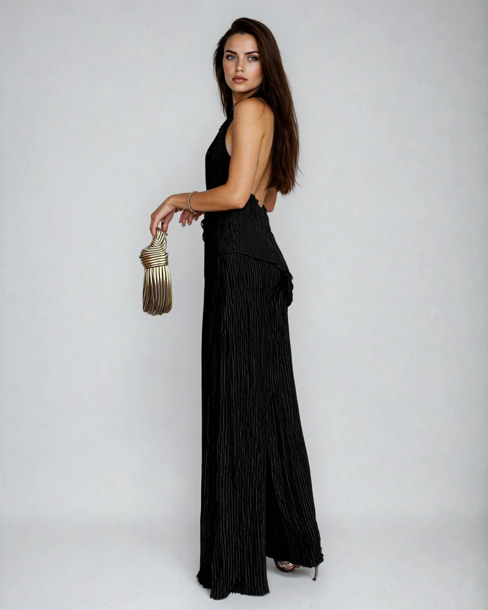 Mara-set-black-back_e1de428b-1950-4b03-8d1d-02936e855f58.png