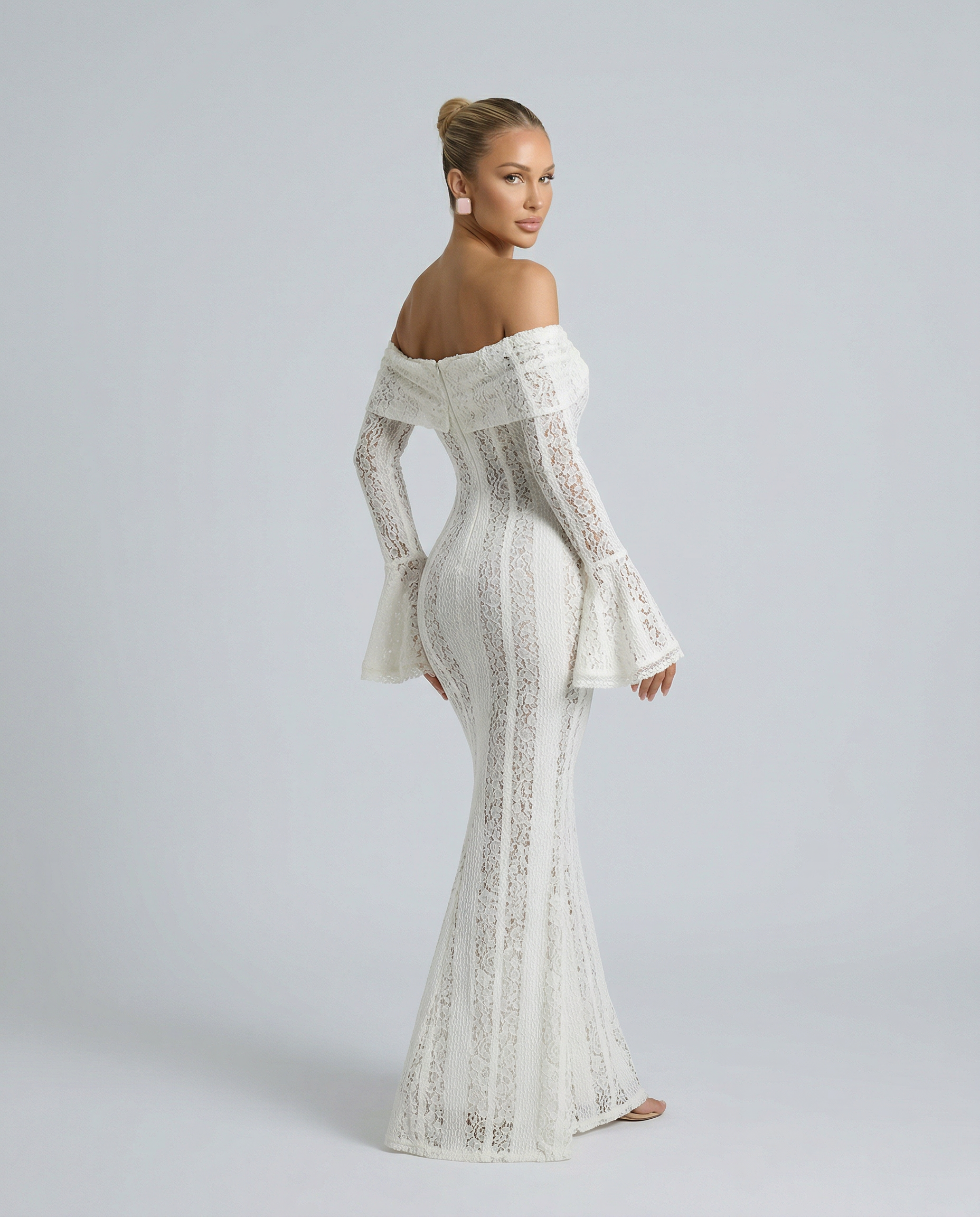 Valentina Moreau | Elegant Lace Maxi Dress For Women