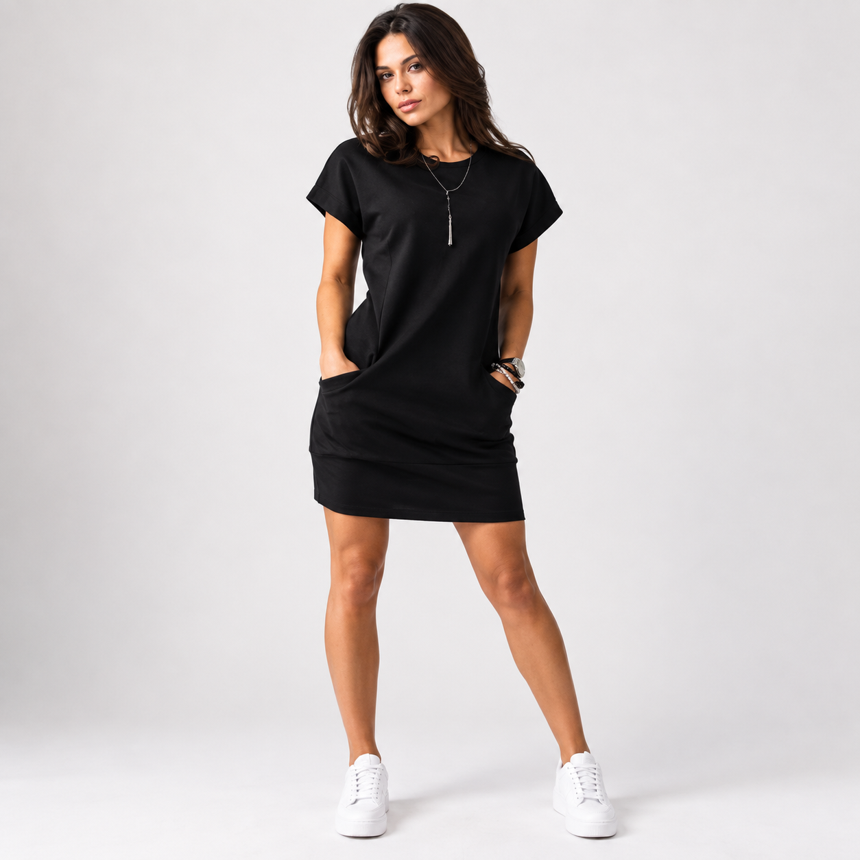 PhoebeLawsonChicSummerDressForWomen-model.png
