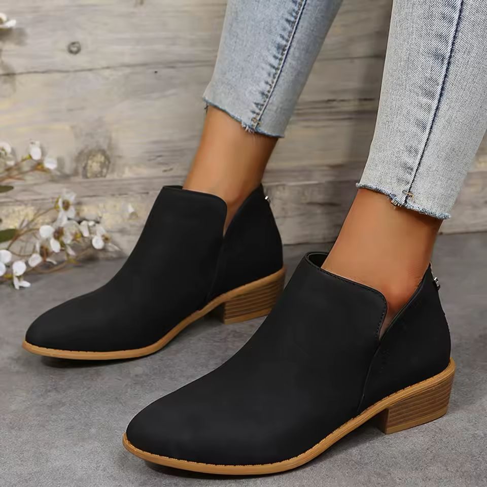 Raquel__Elegante_Stiefeletten_fur_einen_muhelosen_Herbst-Style_7.png