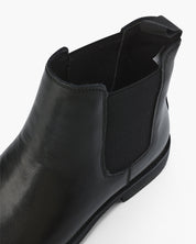 Matteo Ricci | Classic Chelsea Leather Boots with Timeless Edge For Men
