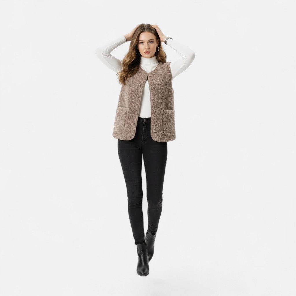 ValmontiWomen_sPlushCashmere-BlendVest_4_4ea426b8-aa36-461b-9980-b22ea4124038.jpg