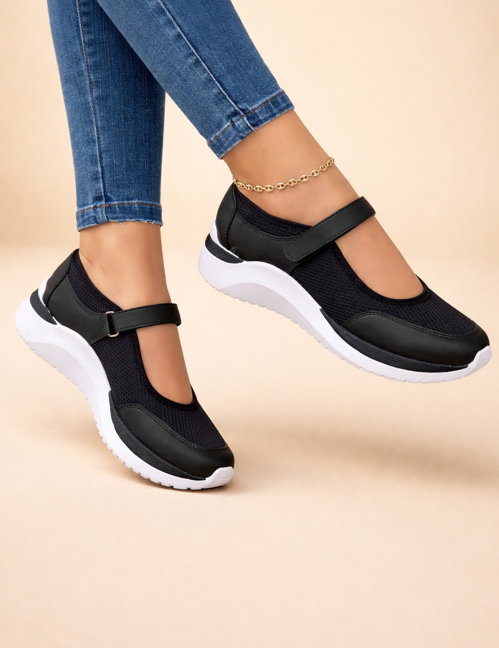 Chloé Bennett | Comfort Sneakers For Women