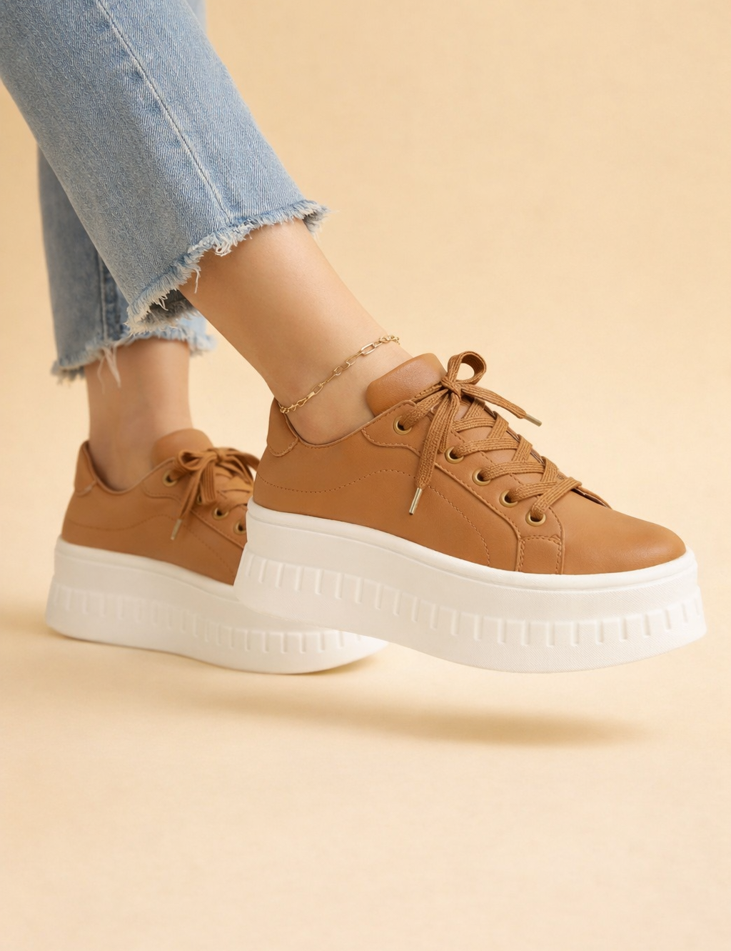 Women_s_Stylish_Plateau_Sneakers_Comfortable_Synthetic_0.png