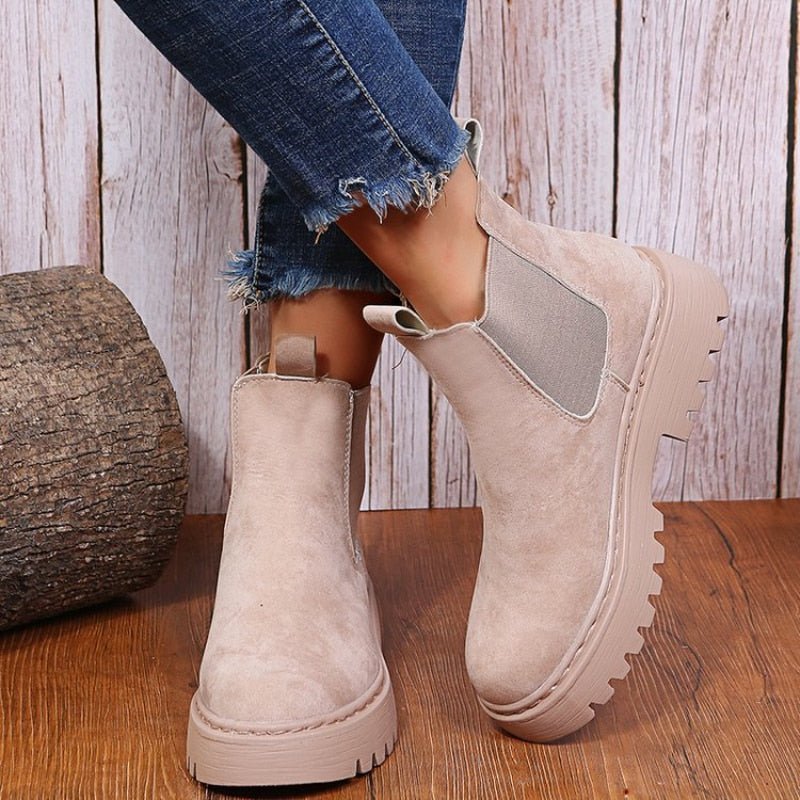 Womens-Chelsea-Boots-Platform-Ankle-Grip-Sole.jpg