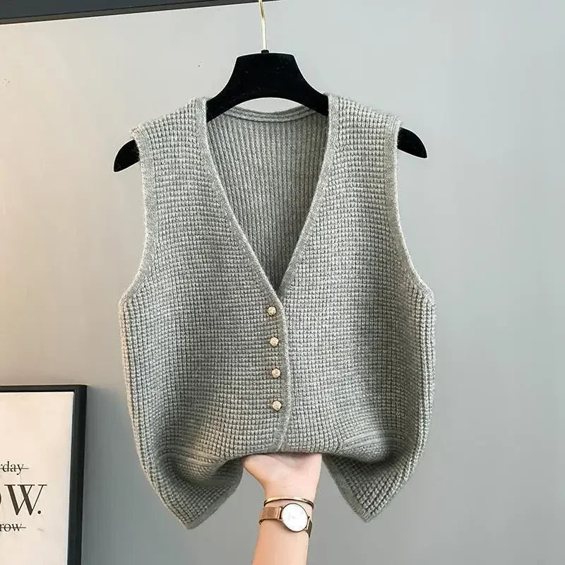 Clara Fontaine | Knitted Vest For Women