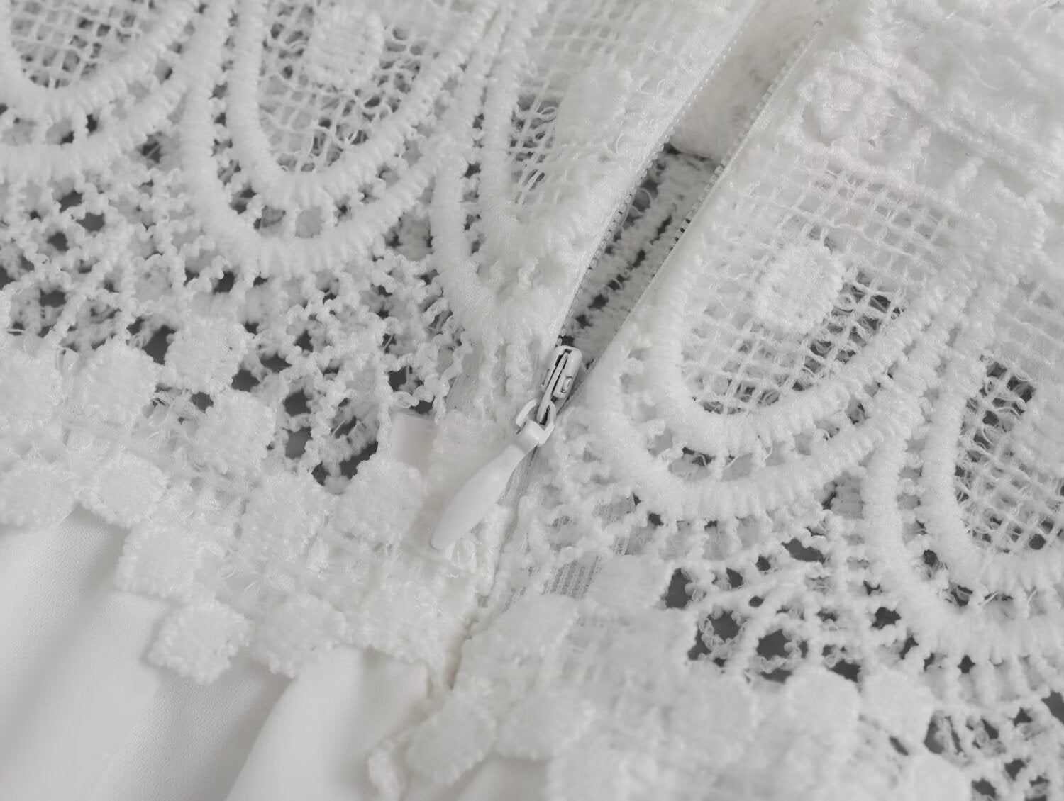 Amalia Henbridge | White Lace Trim V-Neck Midi Dress For Women