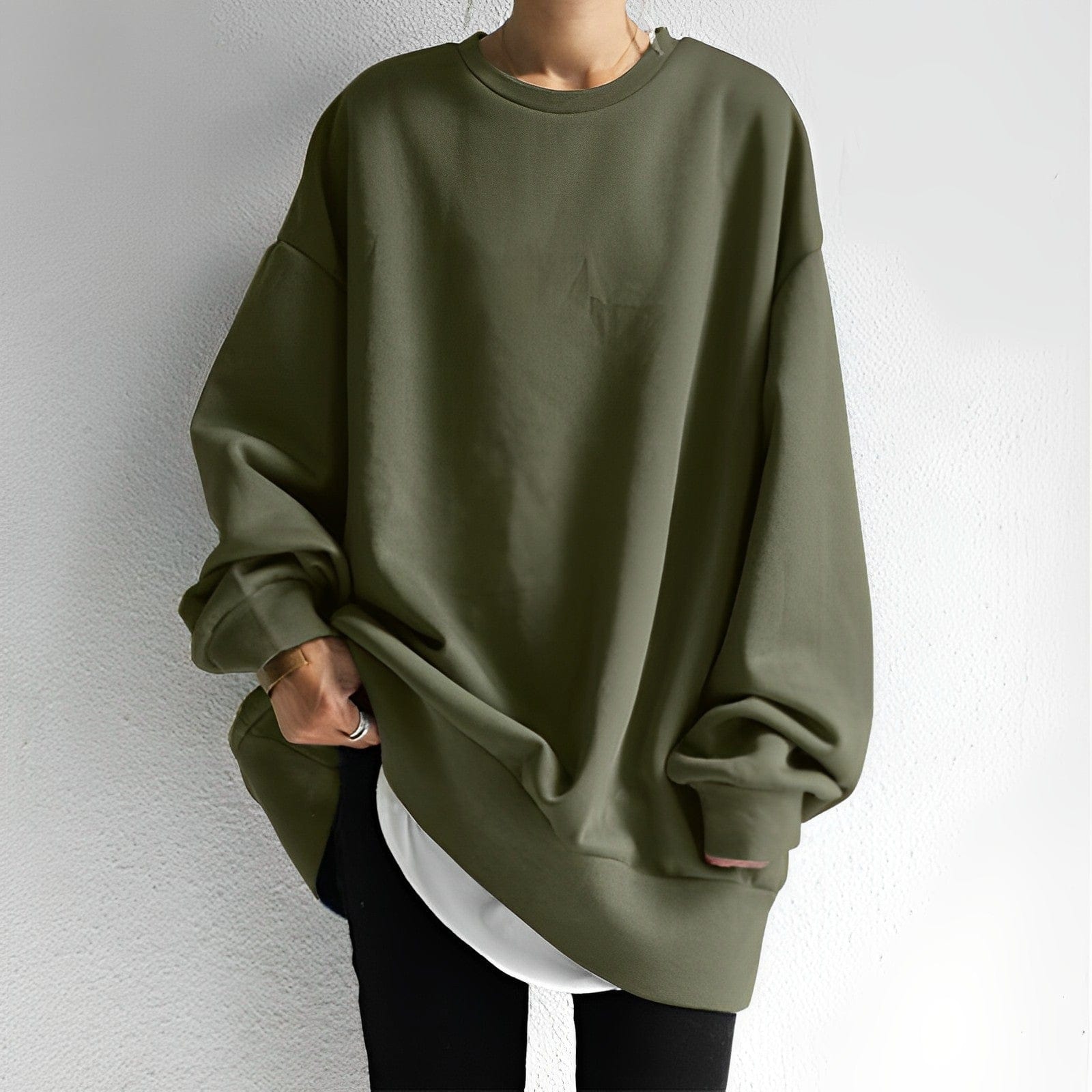 elle-vire-designer-pullover-in-ubergrosse-newberlin-mode-54323161923910_5ce986ed-ffb6-49ec-95d0-793aedbaf7ac.jpg