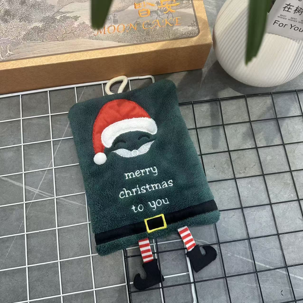 North Star | Green Santa Christmas Hand Towel Unisex