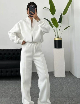Élodie Moreau | Luxe Comfort Zip Lounge Set For Women